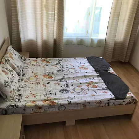 Budget Holiday Apartments First Line Sea Coast Apartament Gmina Pomorie