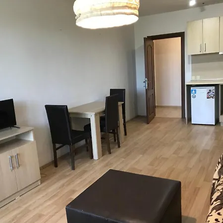Budget Holiday Apartments First Line Sea Coast Apartament Gmina Pomorie